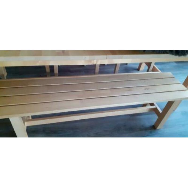3 meterlange houten eettafel met bankje van Ikea