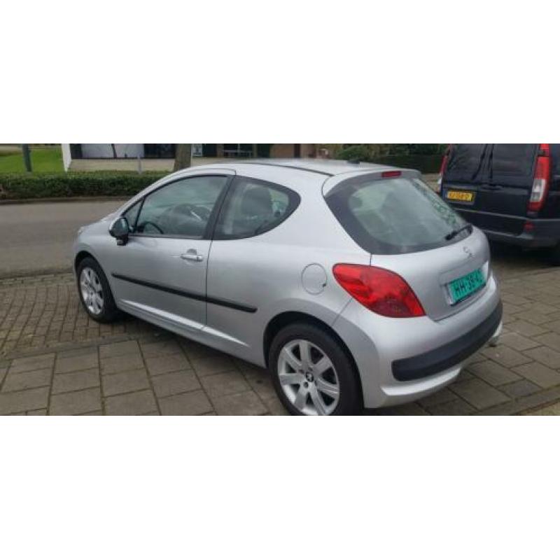 Peugeot 207 1.6 VTi XS