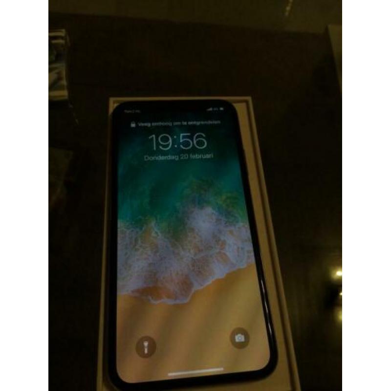 IPhone X wit
