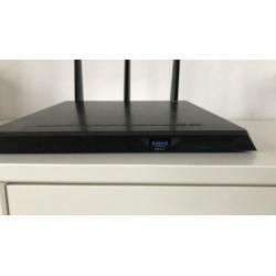 Netgear router R7000