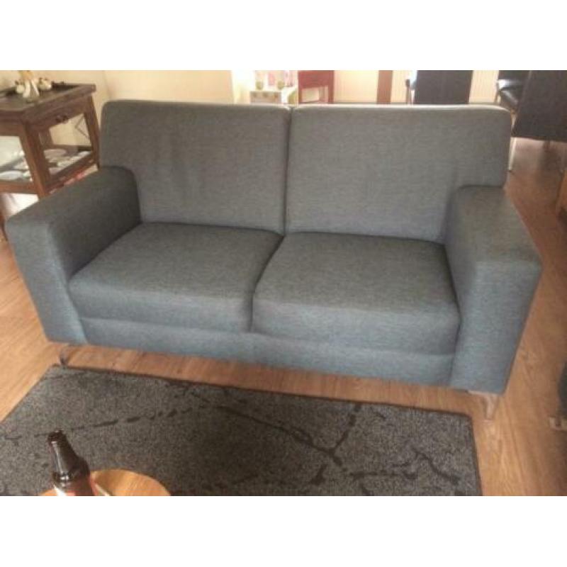 grijs blauwe bank, 2 en 3 zits