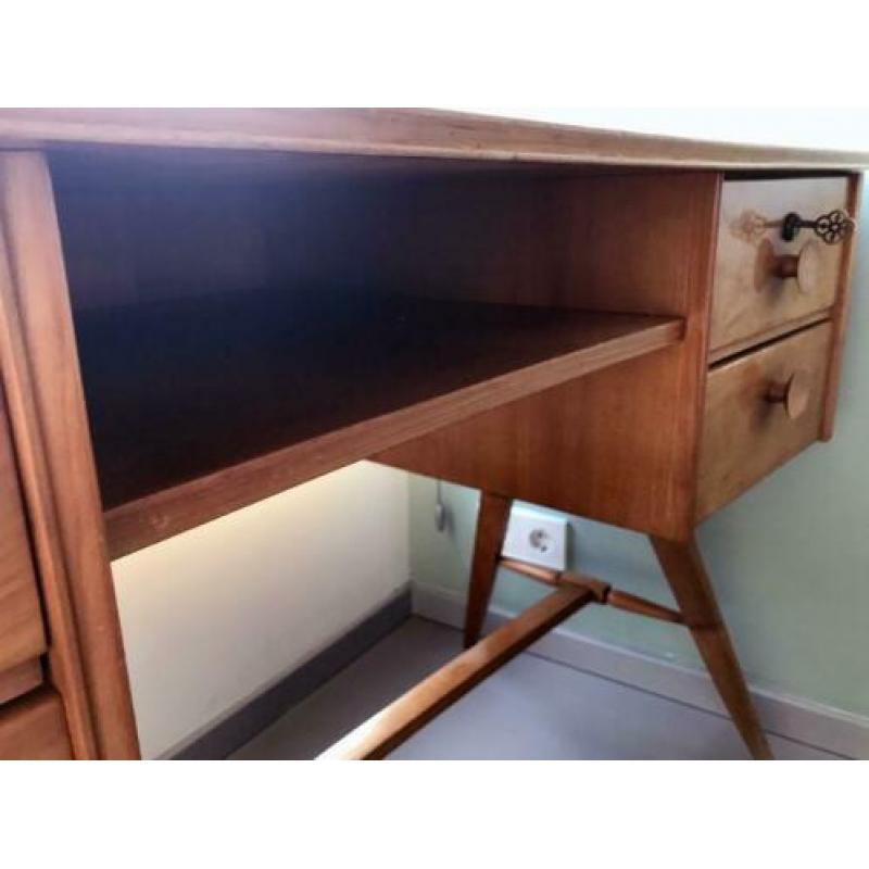 Origineel jaren 60 bureau