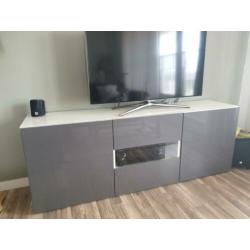 Tv meubel opstelling greeploos
