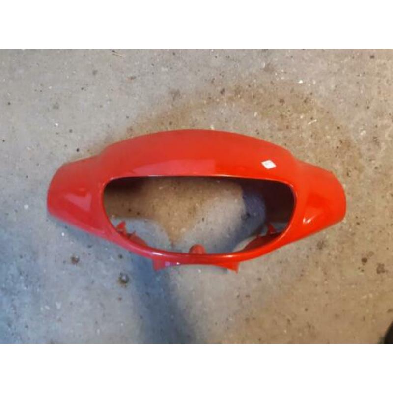 Rode stuurkap Baotian Speedy (koplamp kap stuur kap)