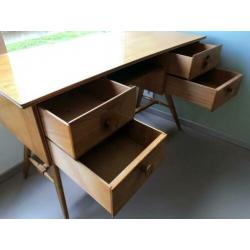 Origineel jaren 60 bureau