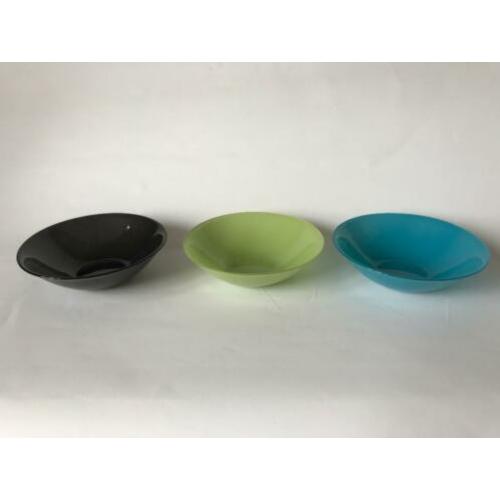 Retro Set van 3 gekleurde Arc France glazen bakjes schaaltj