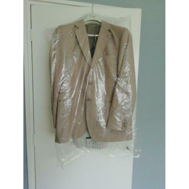 Beige/zandkleurig tweedelig pak. Scottsdale. Maat XL