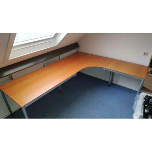 Ruim IKEA hoekbureau 240x200