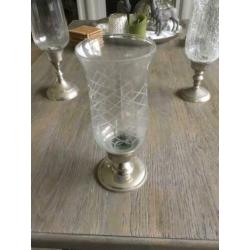 Kandelaars met glas en verzilverde poot