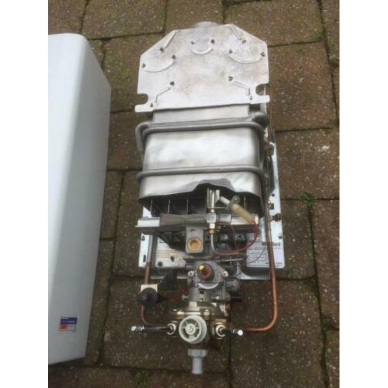 vaillant geiser mag 9/2 Aardgas schoongemaakt en getest ttb