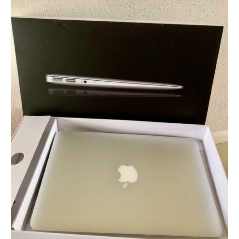 Apple MacBook Air 11" mid 2011