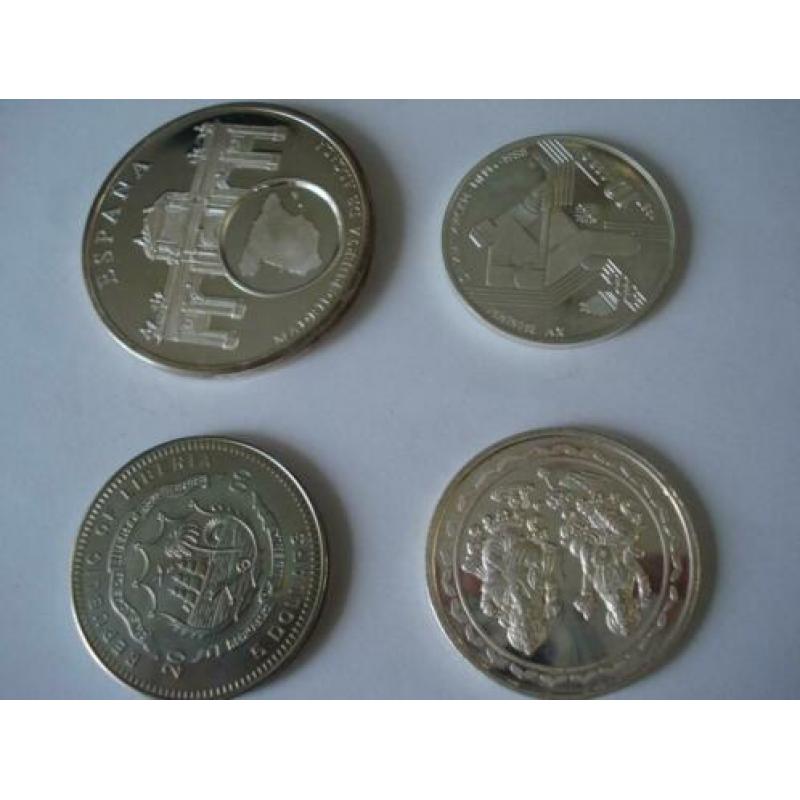 4 munten (zilver)