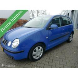 Volkswagen Polo 1.2-12V APK 21-2-2021 BIJNA NIEUWSTAAT INR.