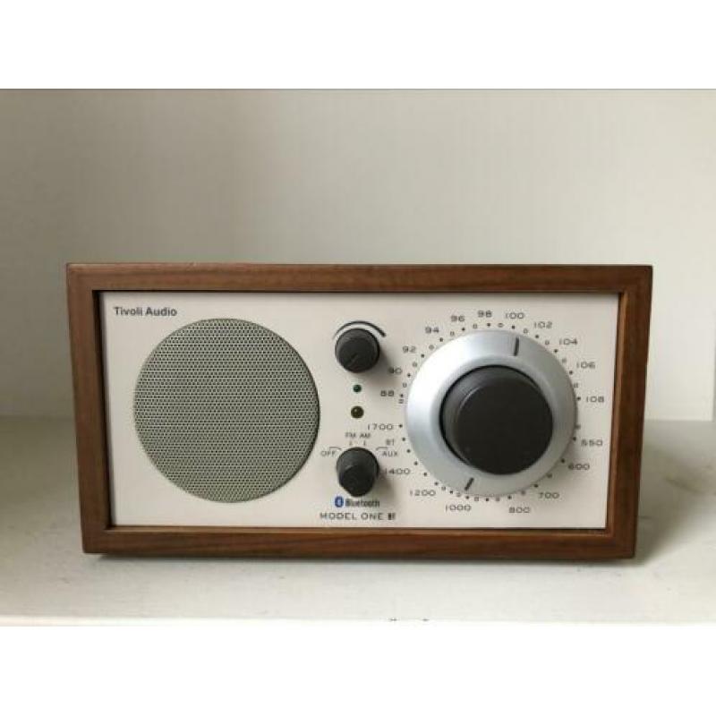 Tivoli model one + Bluetooth - verkocht!