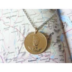 Congo: originele munt ketting/sleutelhanger reiscadeau