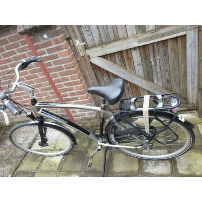 Als Nieuw Sparta Thaka heren fiets 57 frama 28 inch.