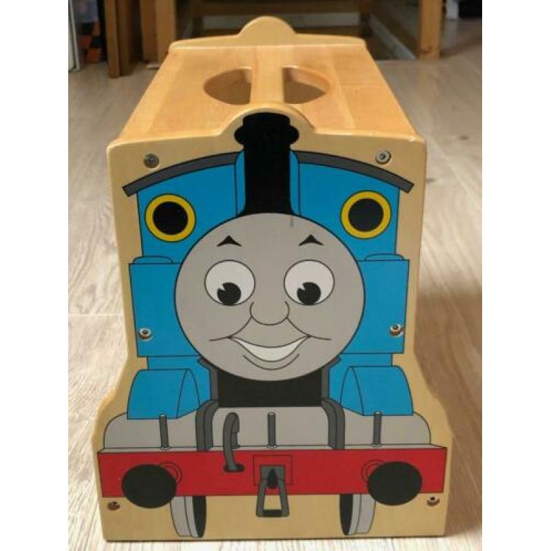 HOUT...WOODEN...opberg krukje ...Thomas de trein