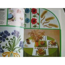 Burda groot bont handwerkboek zie foto`s nr 6659