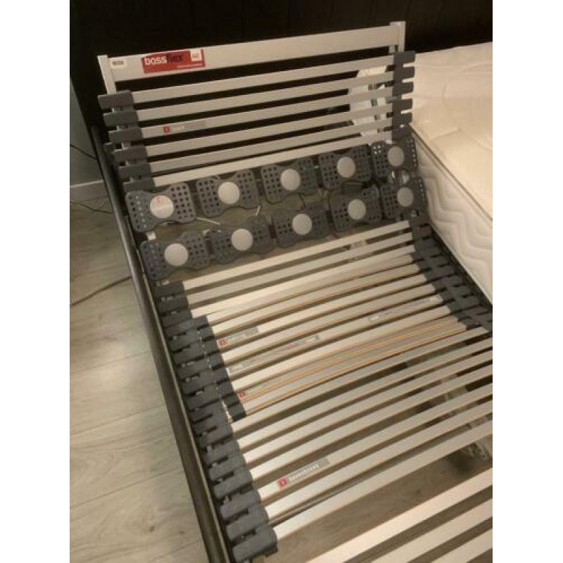 Compleet bed 200x 180 electrisch