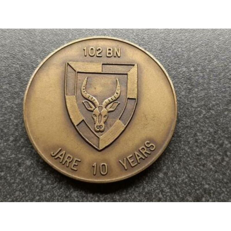 penning 102 BN Jare 10 Years / 49 gram / brons