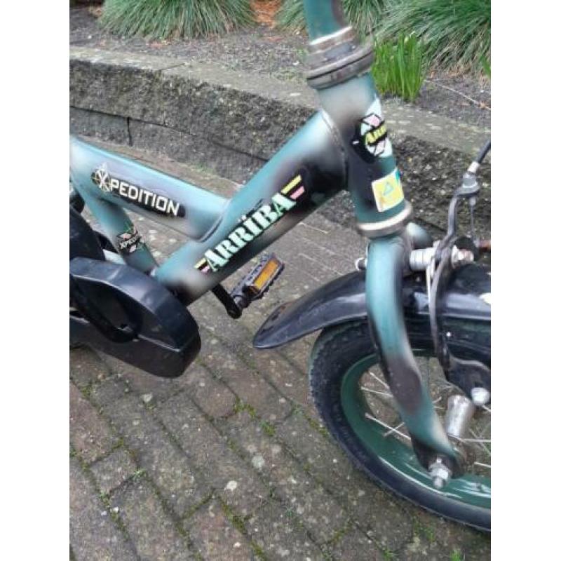 Camouflage jongens fietsje12,5 inch wielen en zijwieltjes