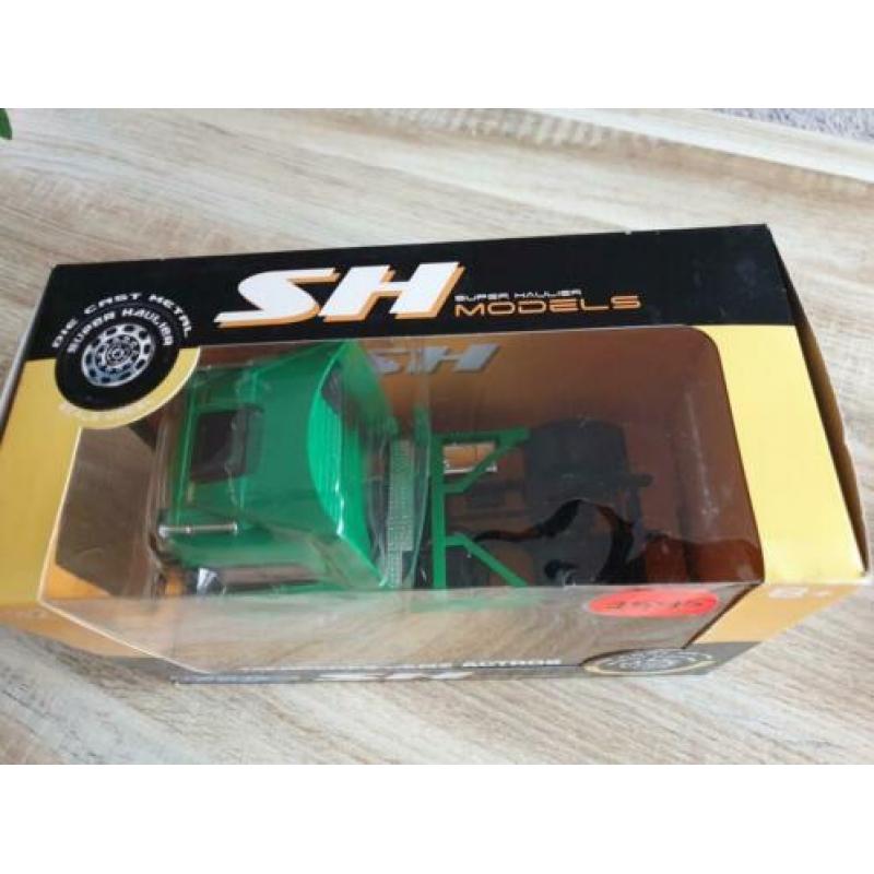 Mercedes-Benz Actros green 1:32 ( Welly/ SH Models)