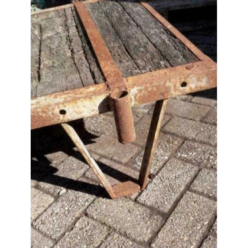 Oud origineel & super stoere industriële salontafel
