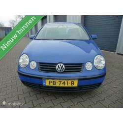 Volkswagen Polo 1.2-12V APK 21-2-2021 BIJNA NIEUWSTAAT INR.
