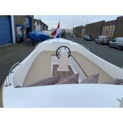 Demo Citysloep 650 met Yamaha 9.9 pk buitenboord CE gekeurd