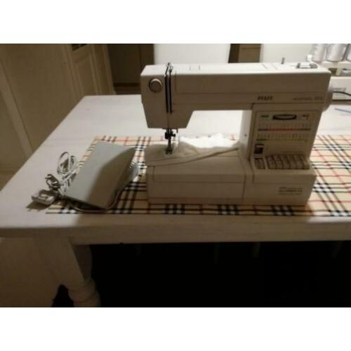 Phaff 955 naaimachine onder/ boventransport