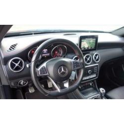 Zeer mooie Mercedes A-Klasse A180 AMG pakket AMG Line
