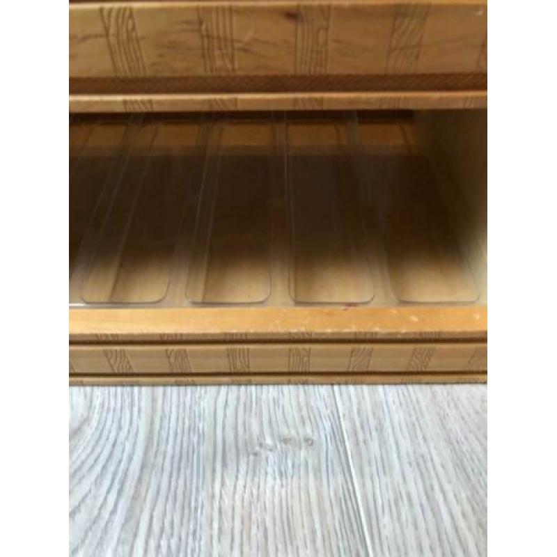 HOUT...WOODEN...opberg krukje ...Thomas de trein