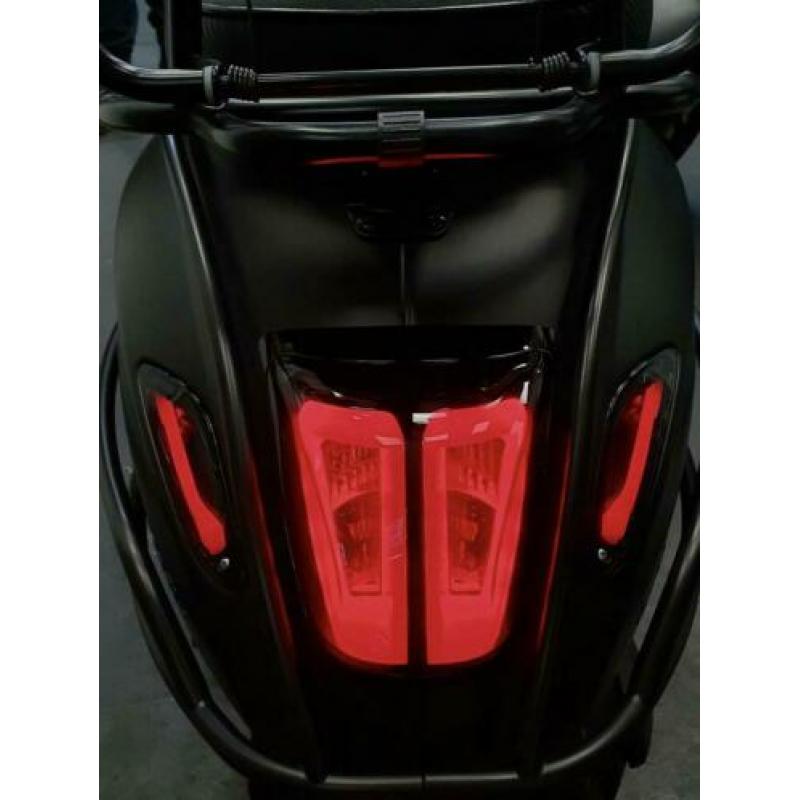 Prachtige VESPA SPRINT 2020 NOTTE(Vol Optie!) SNOR