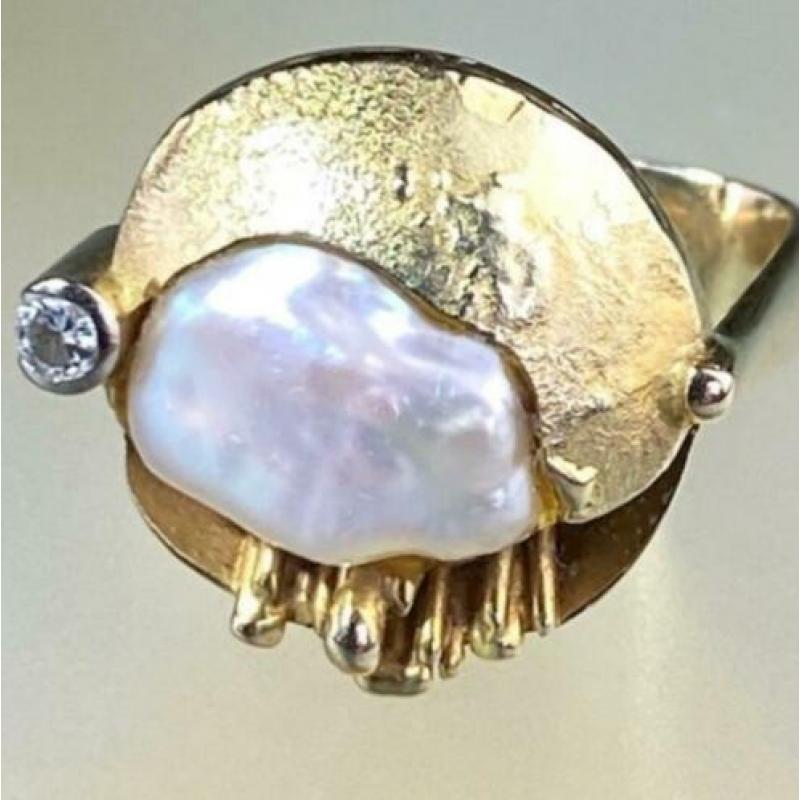 14k. gouden Parel ring met briljant