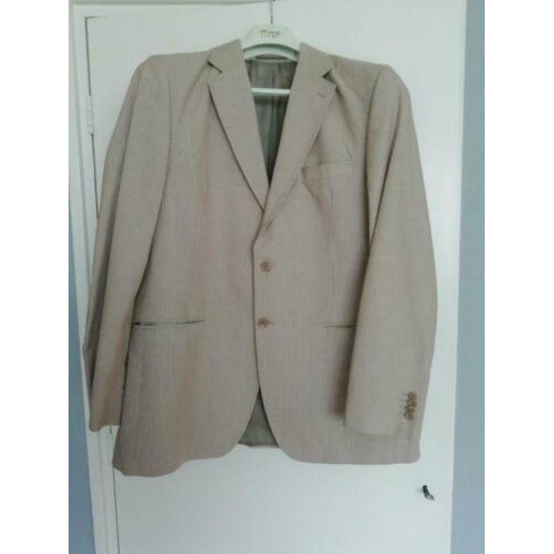 Beige/zandkleurig tweedelig pak. Scottsdale. Maat XL