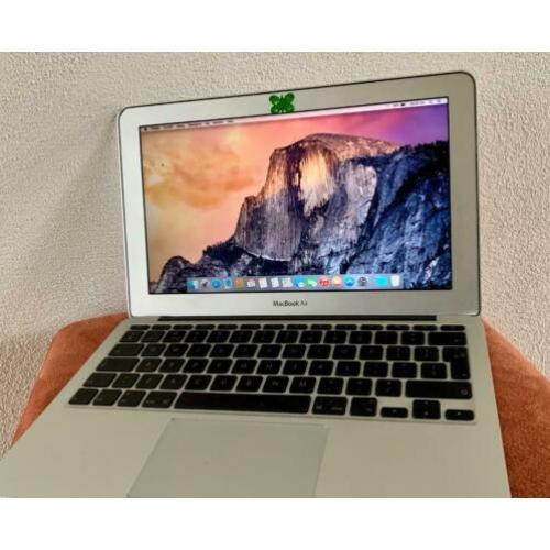 Apple MacBook Air 11" mid 2011