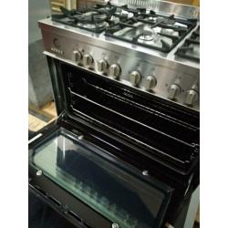 Boretti fornuis en oven