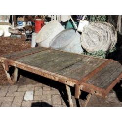 Oud origineel & super stoere industriële salontafel