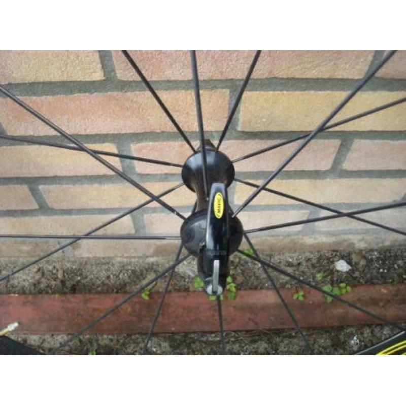 Mavic cosmic carbon wielset.