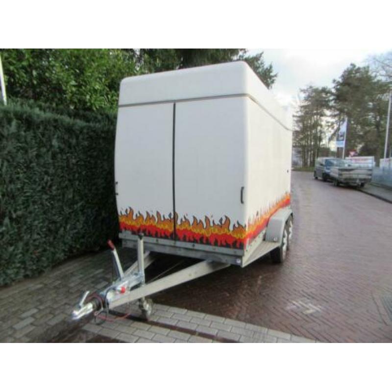 Gesloten polyester tandemasser. REBEL. 370x166x205 cm