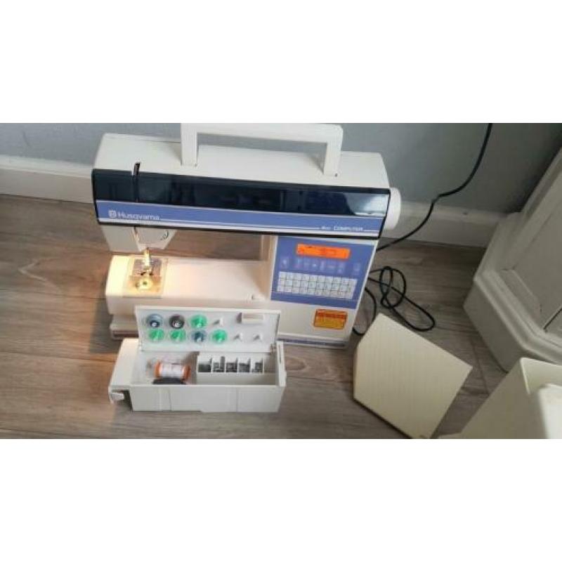 Husqvarna 400 computer naaimachine