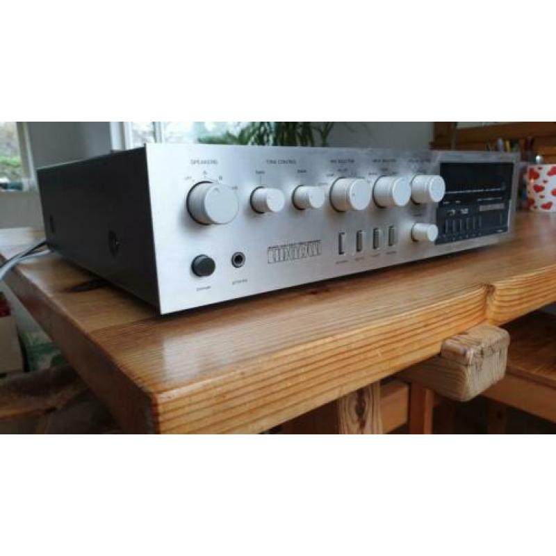 Luxman R 2050