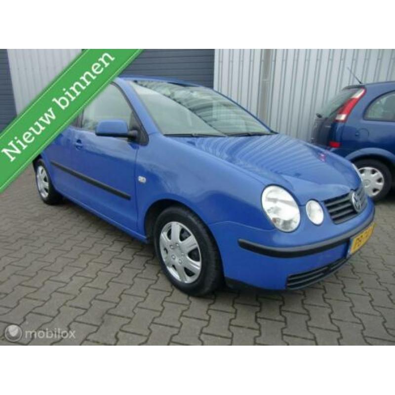 Volkswagen Polo 1.2-12V APK 21-2-2021 BIJNA NIEUWSTAAT INR.