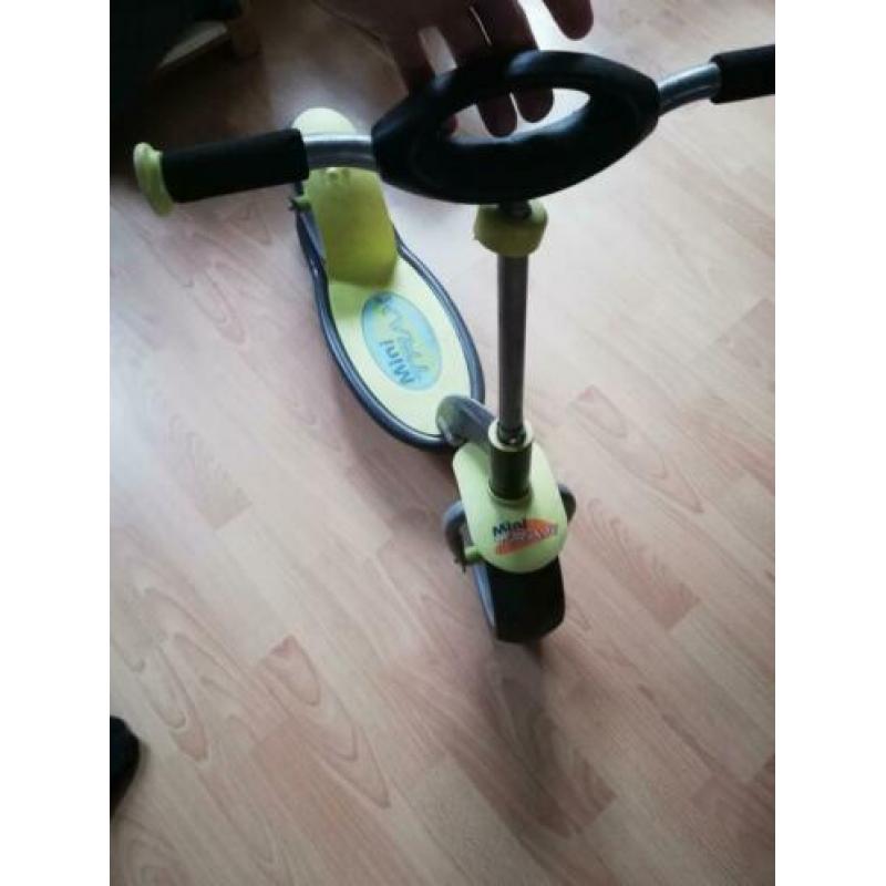 Een stoere kunststof step. Mini Trex.