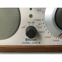 Tivoli model one + Bluetooth - verkocht!