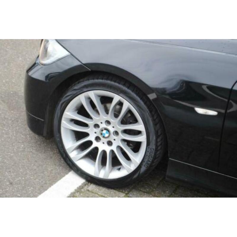 BMW 3-serie 318i High Executive SCHUIF-DAK NAVI PDC