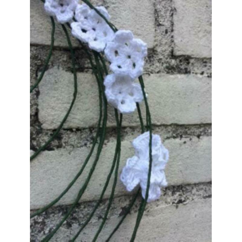 Bruidsboeket hoepel bruid huwelijk wit groen parel bloemen