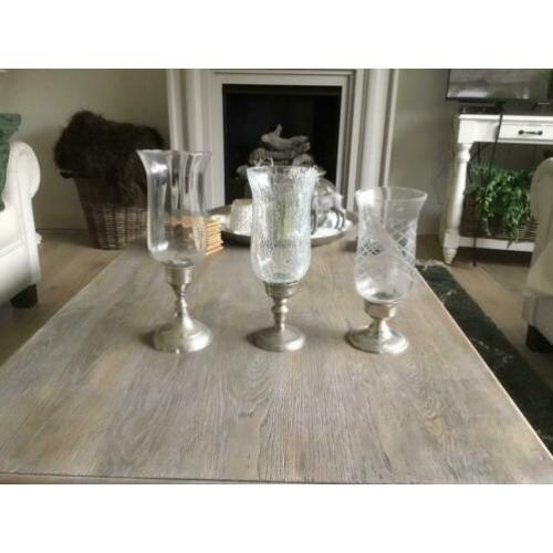 Kandelaars met glas en verzilverde poot