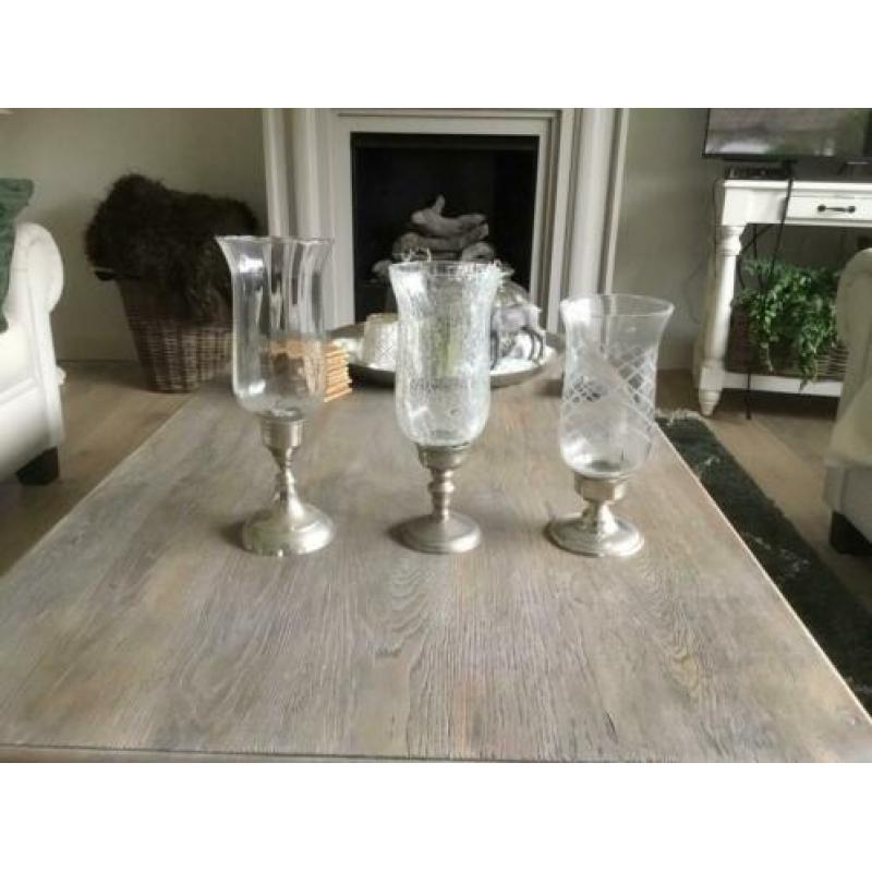 Kandelaars met glas en verzilverde poot