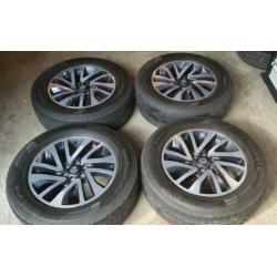 ? 18” Originele Nissan Navara Np300/ D40 Velgen met Banden